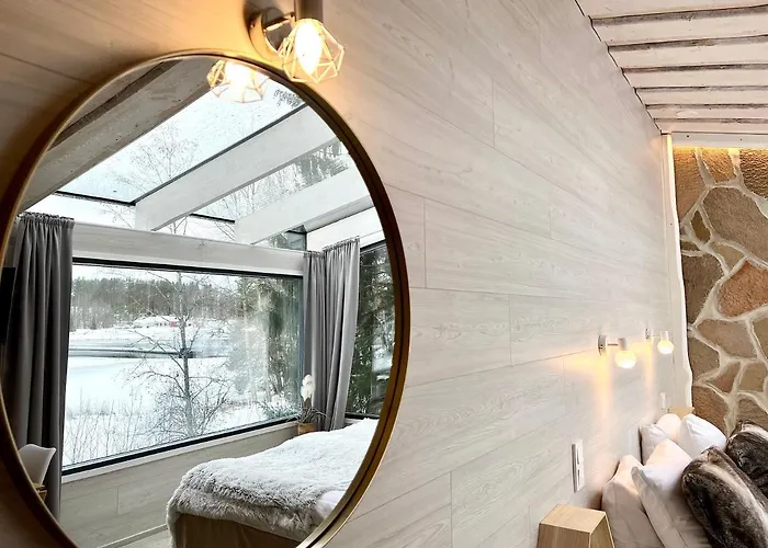 Glass Igloos By The Water - Lasisviitit